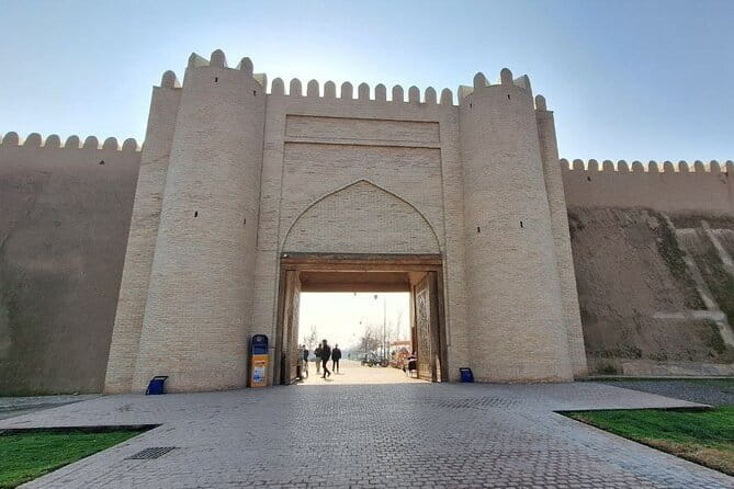 1 Day Tour to Shakhrisabz: Motherland of Amir Temur - Teshiktash and the natural Heart-stone