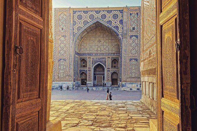 All in One Day Tour of Samarkand from Tashkent - Siab Bazaar for a change of pace