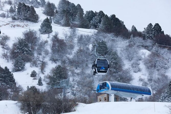 Amirsoy mountain private tour from Tashkent - Amirsoy ski resort and the gondola decision