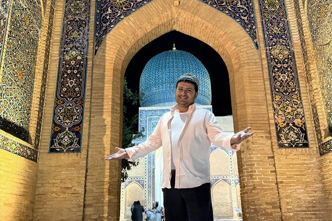 Best of Samarkand: City Tour – Inside Visits Included - Amir Timur and Gur Emir: the right historical opening
