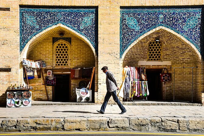 Bukhara City Walking Tour - Bolo Hauz Mosque and the Registan Finish