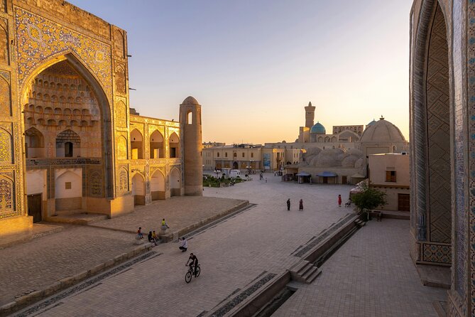 Bukhara City Walking Tour - Starting at Lyab-i-Hauz