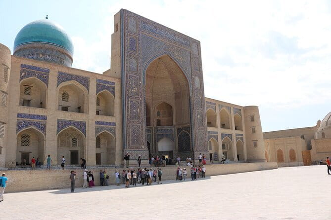 Bukhara: Private Guided Walking Tour with Hotel Pickup - The grand center of Bukhara at Poi Kalyan