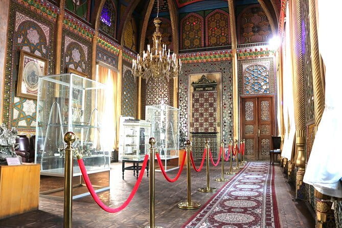 Bukhara: Tour Outside of Old Town. Guide with Transportation - Bakhauddin Nakshband Mausoleum and the meaning of Sufi Bukhara
