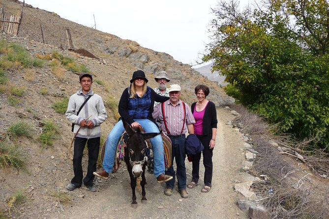 Desert yurt camp and Mountain tour - 3 days - Day 2: Lake Aydar and the Nuratau Mountains