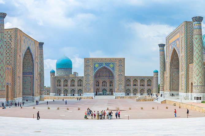 Discover Uzbekistan - explore top destinations: Samarkand, Bukhara & Tashkent - Tashkent’s mosques and applied art