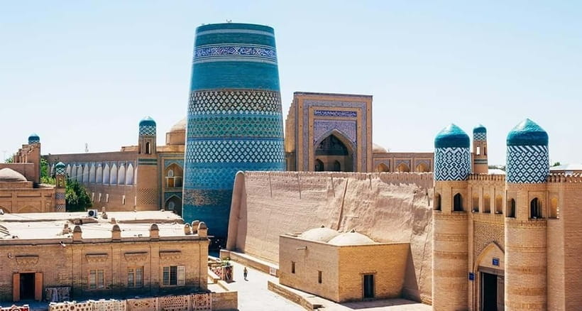 Guided tour around Khiva - Why a guided walk helps in Khiva