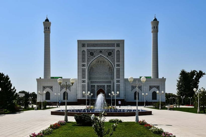 Half-day excursion around Tashkent - Walking through Tashkent’s Old City