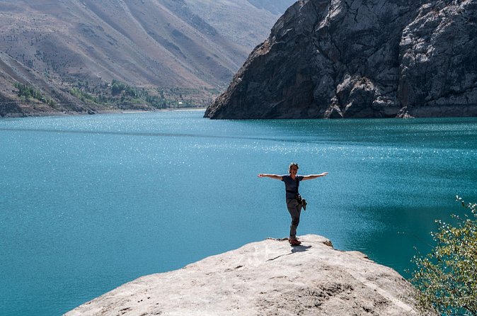 "Hidden Paradise: Seven Lakes & Voru Village in 2 Days" - Accommodation and what the $213 price covers