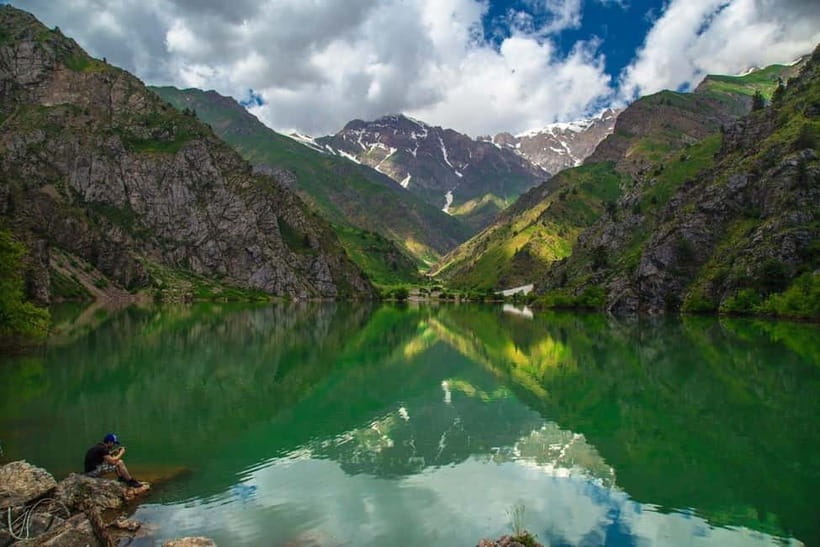 Jade Lake Tour from Tashkent - Walking 700 meters to the lower Jade Lake