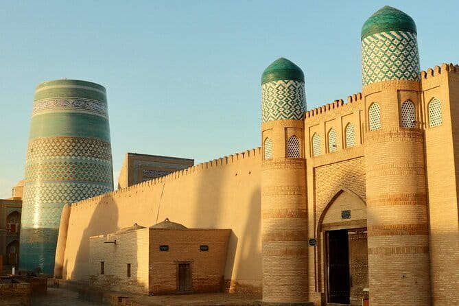 Khorezm Fortress and KyzylKum Desert Private Tour - Food, tickets, and the real cost