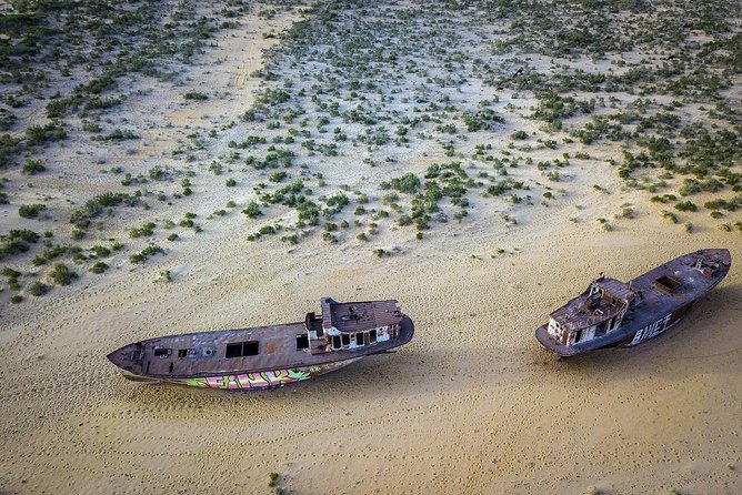 Muynak - "Ship Cemetery" Tour from Nukus - Muynak and the rusting Ships Cemetery