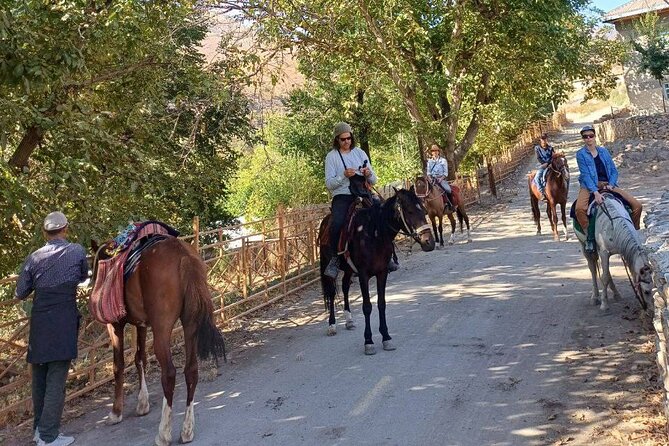 Nuratau Village Home Stay and Hiking tours from Bukhara - Gijduvan ceramics and the road out of Bukhara