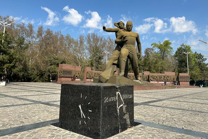 Private Tashkent City Tour - Starting at the Monument of Courage