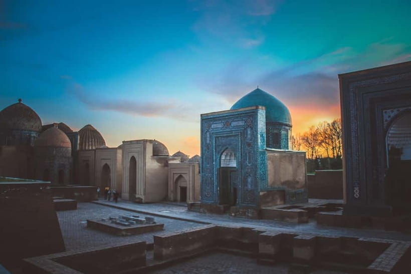 Samarkand: Historical Monuments Guided Walking Tour - Shah-i-Zinda’s narrow passage of tombs