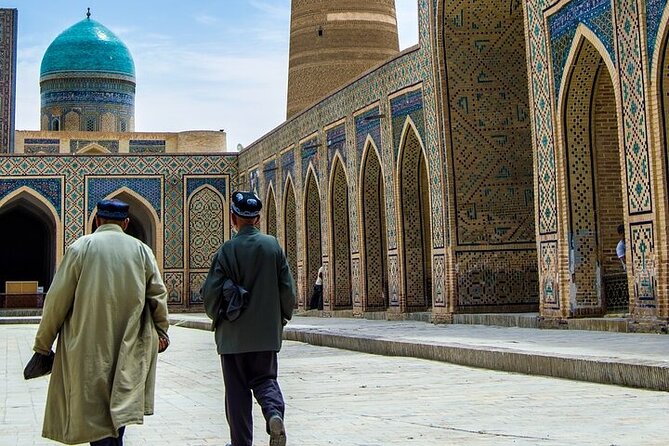 Samarkand One Day Guided Tour Culture and Tradition - Registan Square: allow the longest visit