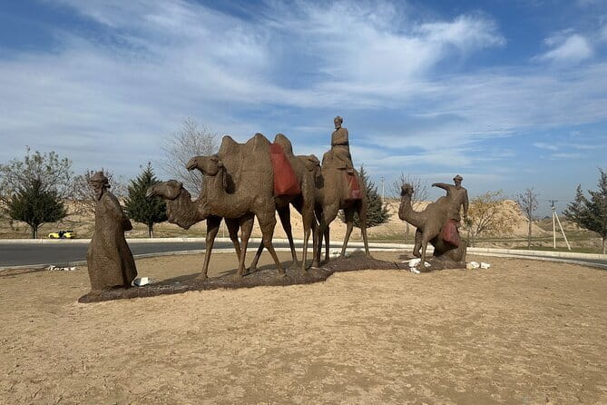 Samarkand Private Sightseeing Tour - Siyob Bozor: the most local pause of the day