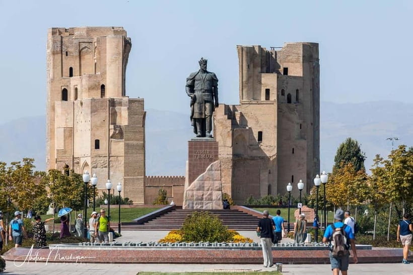 Samarkand: Shahrisabz Day Trip with Optional Local Guide - Leaving Samarkand through farms and vineyards