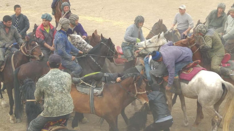 Samarkand: Uloq-Kopkari (Buzkashi) Game Day Tour - Reading the action in the natural arena