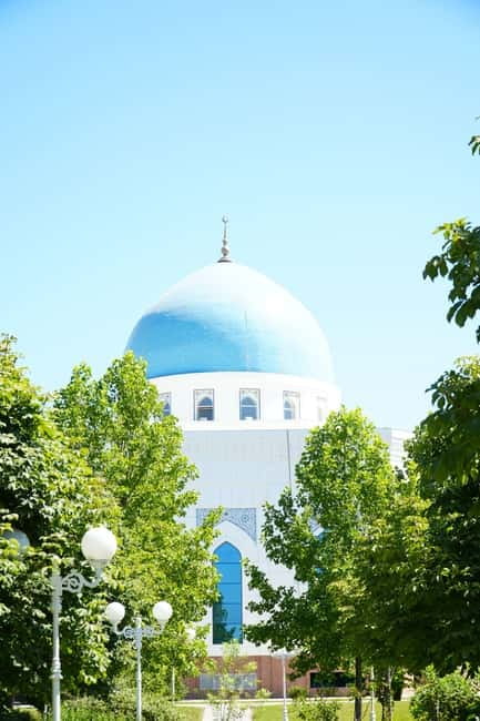 Tashkent city Night Tour with Dinner & Free Pro Photography - Tashkent Metro as an underground art gallery