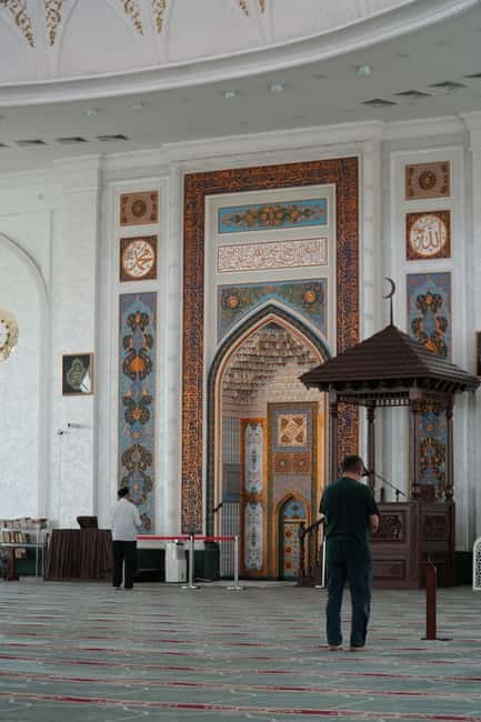 Tashkent: City Tour with Pro Photography, Lunch & Dinner - Returning to Chorsu Bazaar for food and sunset