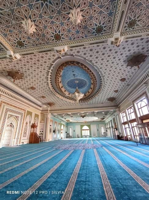 Tashkent: Hidden Gems Walking Tour with Local Snacks - Why this four-hour walk works well in Tashkent