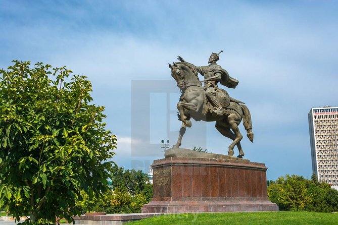 Tashkent Walking Tour with Local Lady / Gentleman - Chorsu Bazaar: the best place to begin