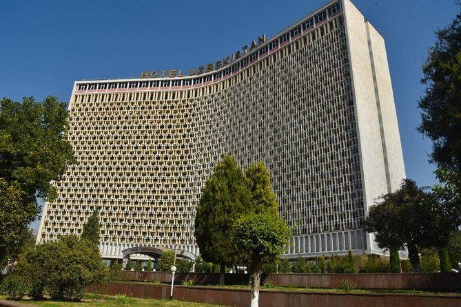 Tashkent Walking Tour with Local Lady / Gentleman - Independence Square and the memory of war