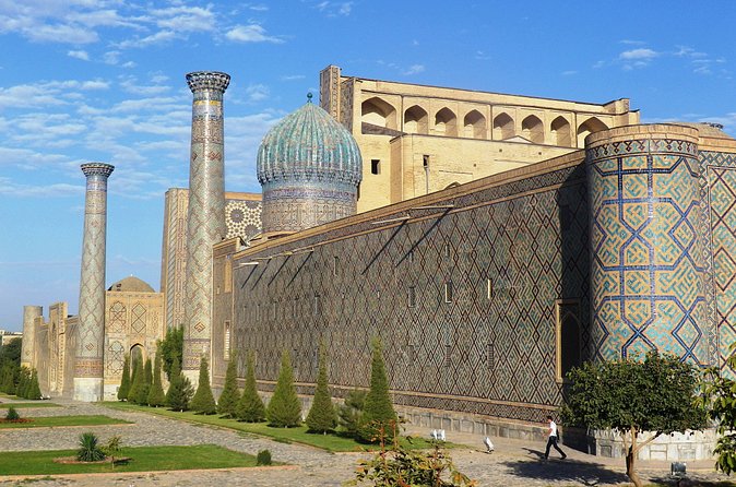 The Golden City of Samarkand: A Self-Guided Audio Tour - What the GPS format does well