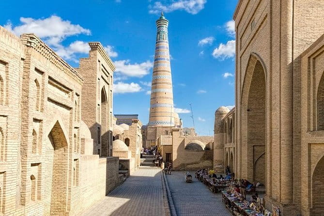 Transfer From Khiva To Bukhara - Optional Lunch at Zakhratun Restaurant